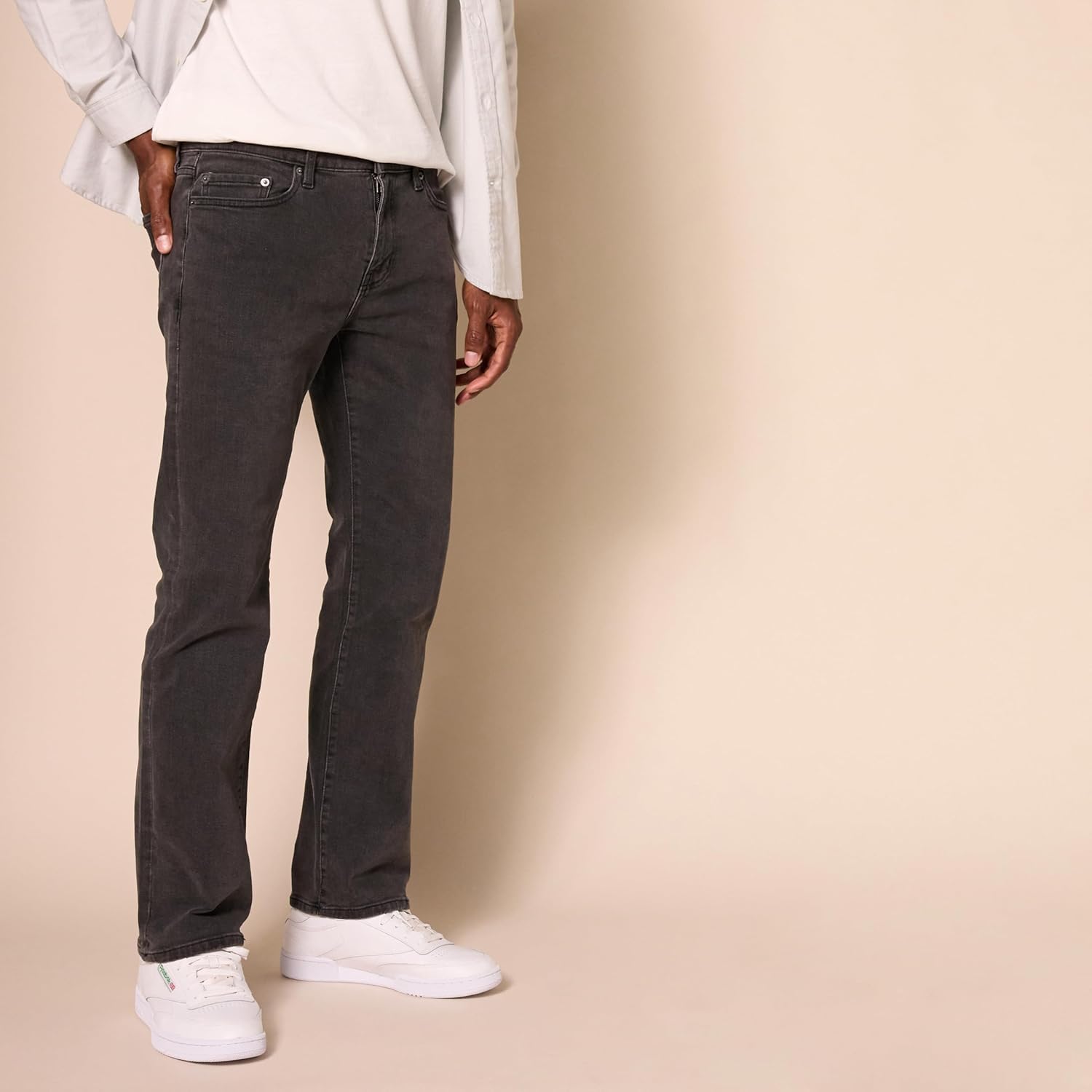 Thumbnail 2 de Amazon Essentials Men’s Straight-Fit Stretch Jean (Discontinued Colours)