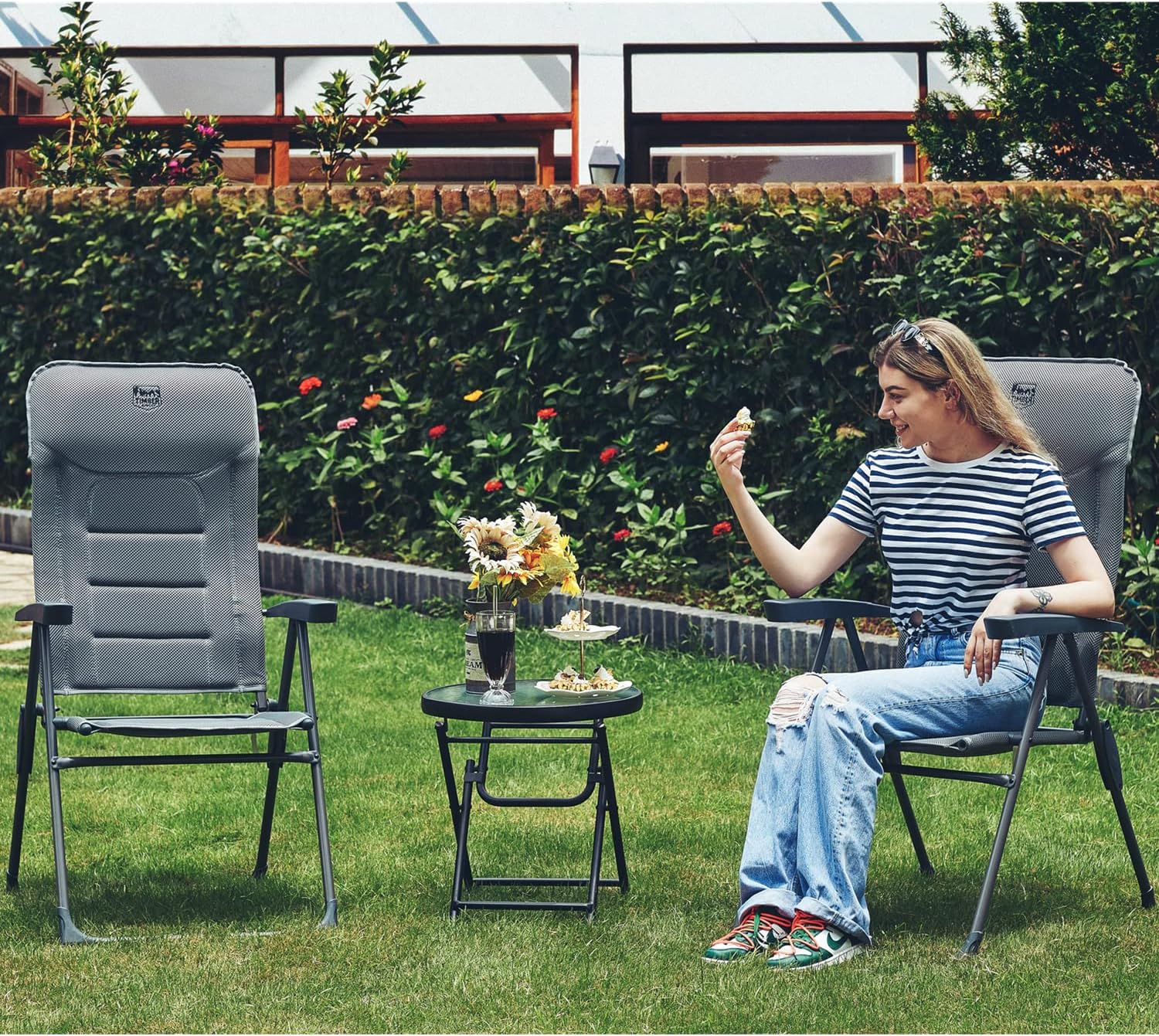 Detalle 2 de TIMBER RIDGE 2er Campingstuhl Faltbar mit Hoher Lehne – Luxus gepolsterter Balkonstuhl, 150 kg Tragkraft