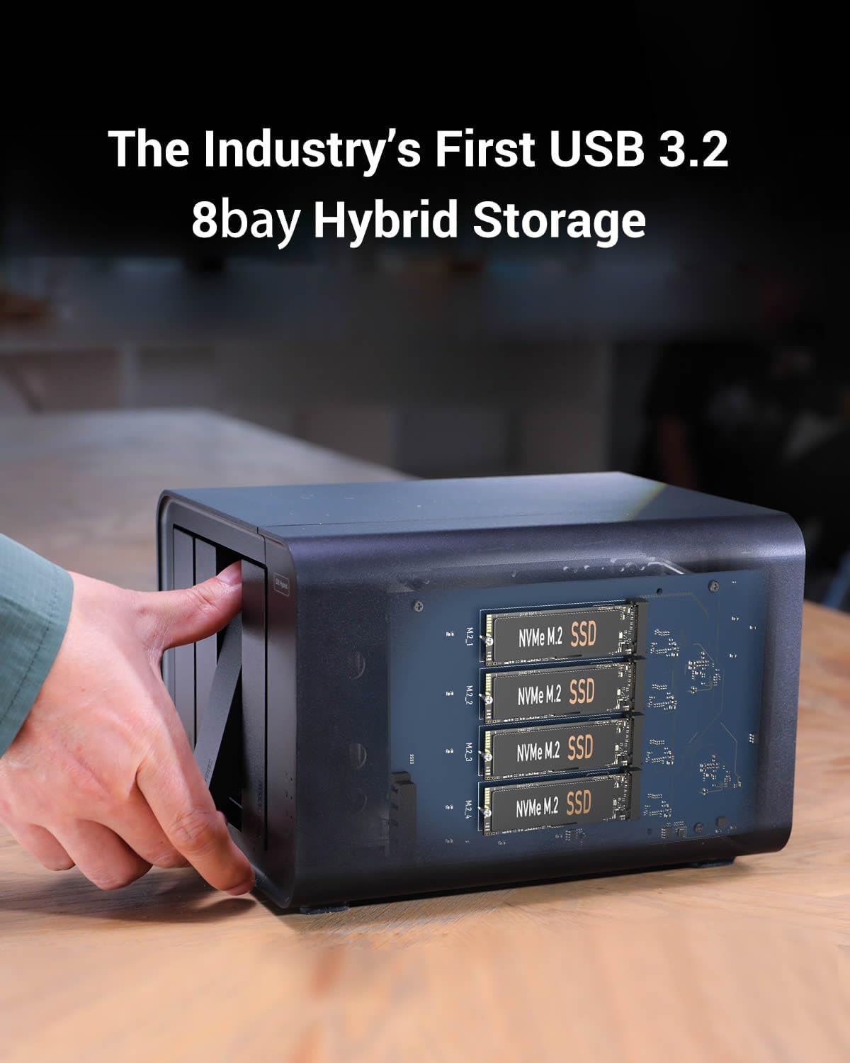 Thumbnail 3 de TERRAMASTER D8 Hybrid HDD NVMe Enclosure USB 3.2 Gen 2 da 8 alloggiamenti (tipo C) con supporto RAID 0/1/JBOD
