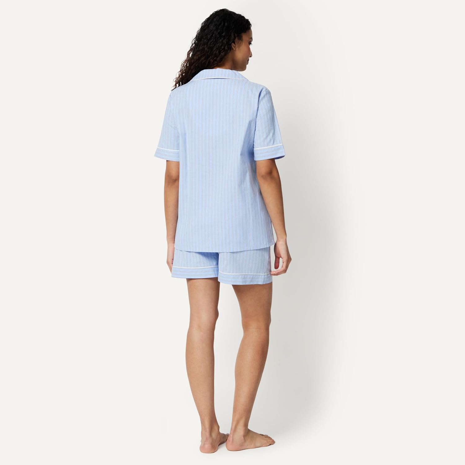 Detalle de Amazon Essentials Damen Schlafanzug aus Baumwoll-Stretch-Popeline – Kurzarm, Shorts