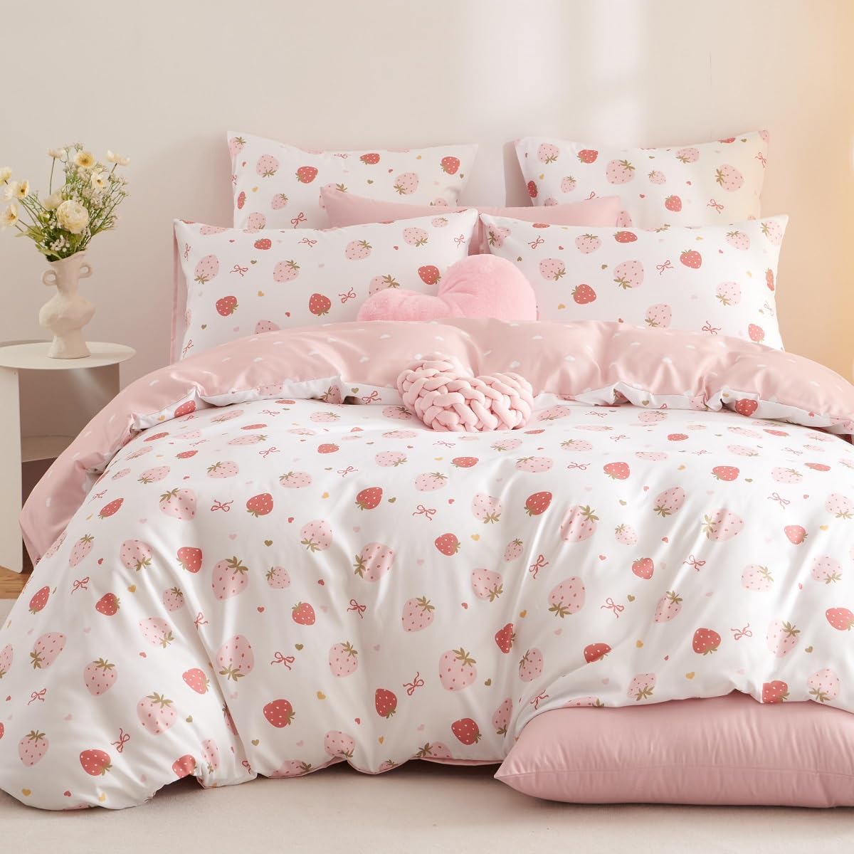 Detalle de Lanqinglv Bettwäsche 135x200 Rosa Weiß Erdbeeren Herzen Schleifen – Mikrofaser, ÖKO-TEX, Wendebettwäsche für Mädchen