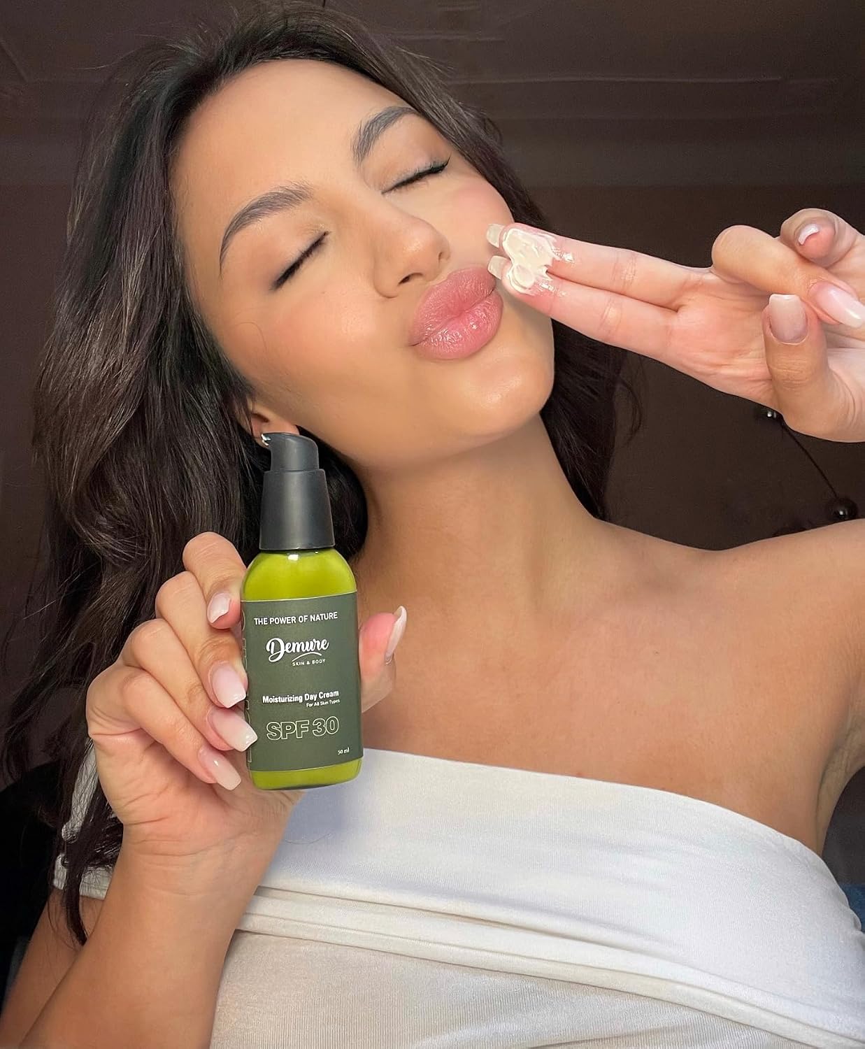 Detalle de Demure Day Cream SPF30 con Acido Ialuronico e Oli Vegetali – Idratazione quotidiana e protezione