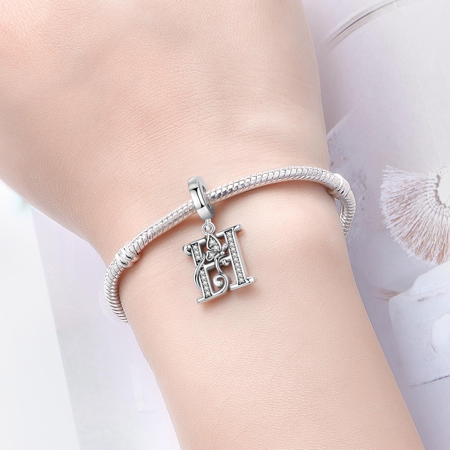 Thumbnail 4 de PANPOKI zilveren letterhangers voor armbanden en kettingen, 2 stuks met zirkonia