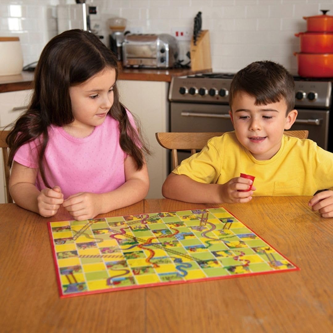 Thumbnail 4 de Galt Snakes and Ladders Ludo game set 2 in 1