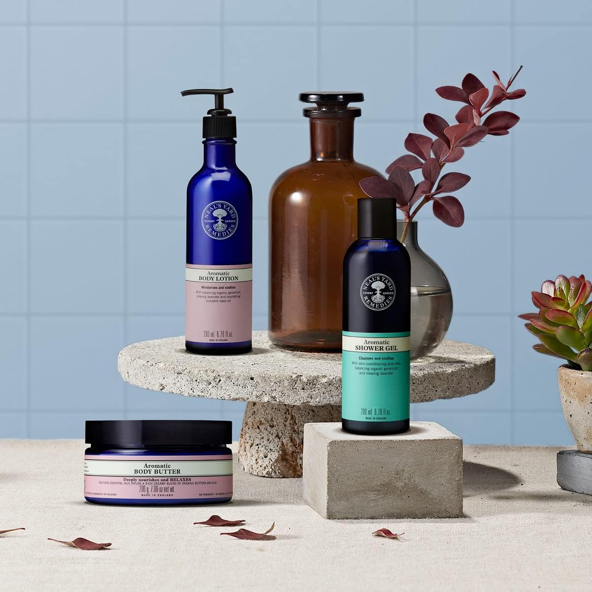Detalle 1 de Neal's Yard Remedies Aromatic Shower Gel 200ml