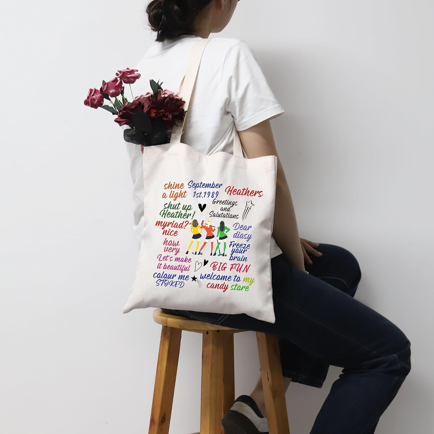 Detalle de Heathers Tote Bag: A Theatrical Everyday Essential