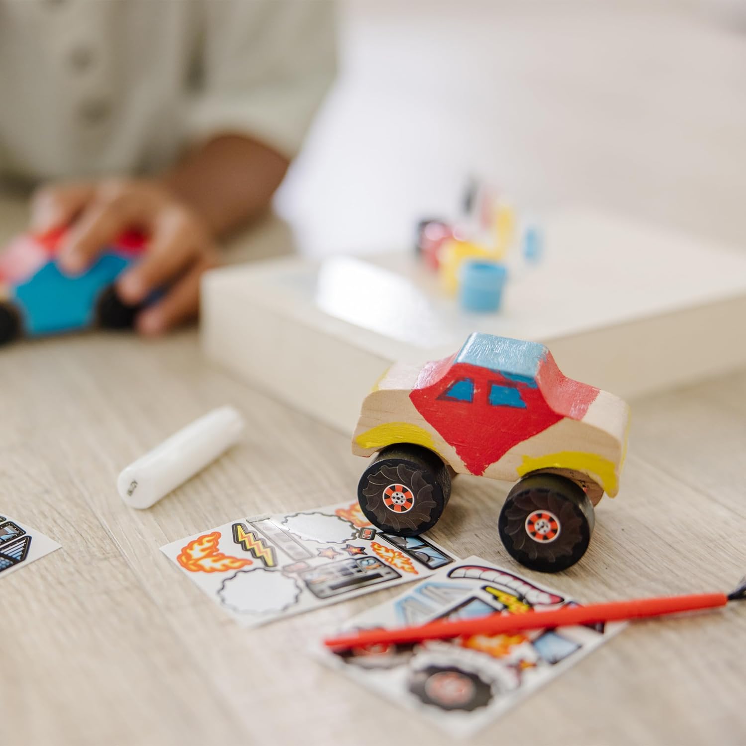 Detalle de Melissa & Doug Race Car and Monster Truck Kit