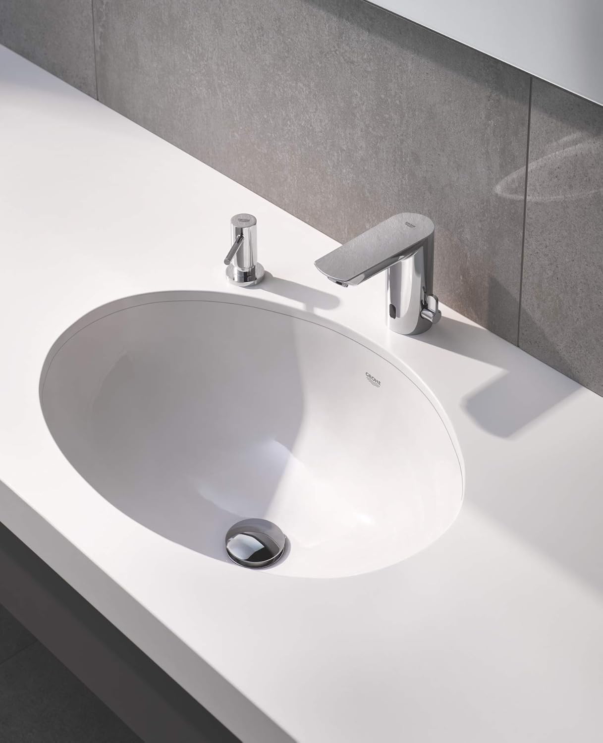 Thumbnail 5 de Grohe Bau Cosmopolitan E - Grifo electrónico lavabo cromo 🚰