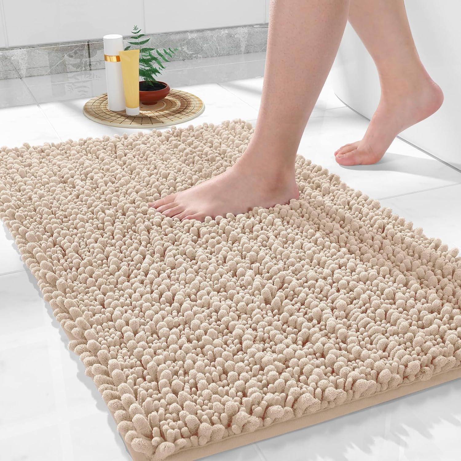 Detalle de Yimobra 32 x 20-Inch Chenille Bath Mat, Non-Slip, Washable, Light Brown