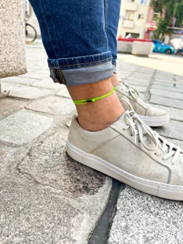 Detalle de Made by Nami Bracelet de Cheville Fin avec Fermoir Mousqueton – Vert Fluor Noir, Étanche & Ajustable