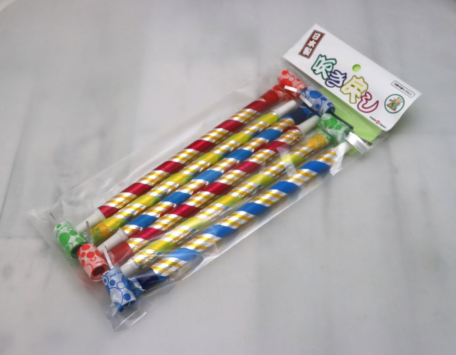Detalle de キャッスルエンタープライズ 日本製 吹き戻し 6本セット 直径1×長さ24cm