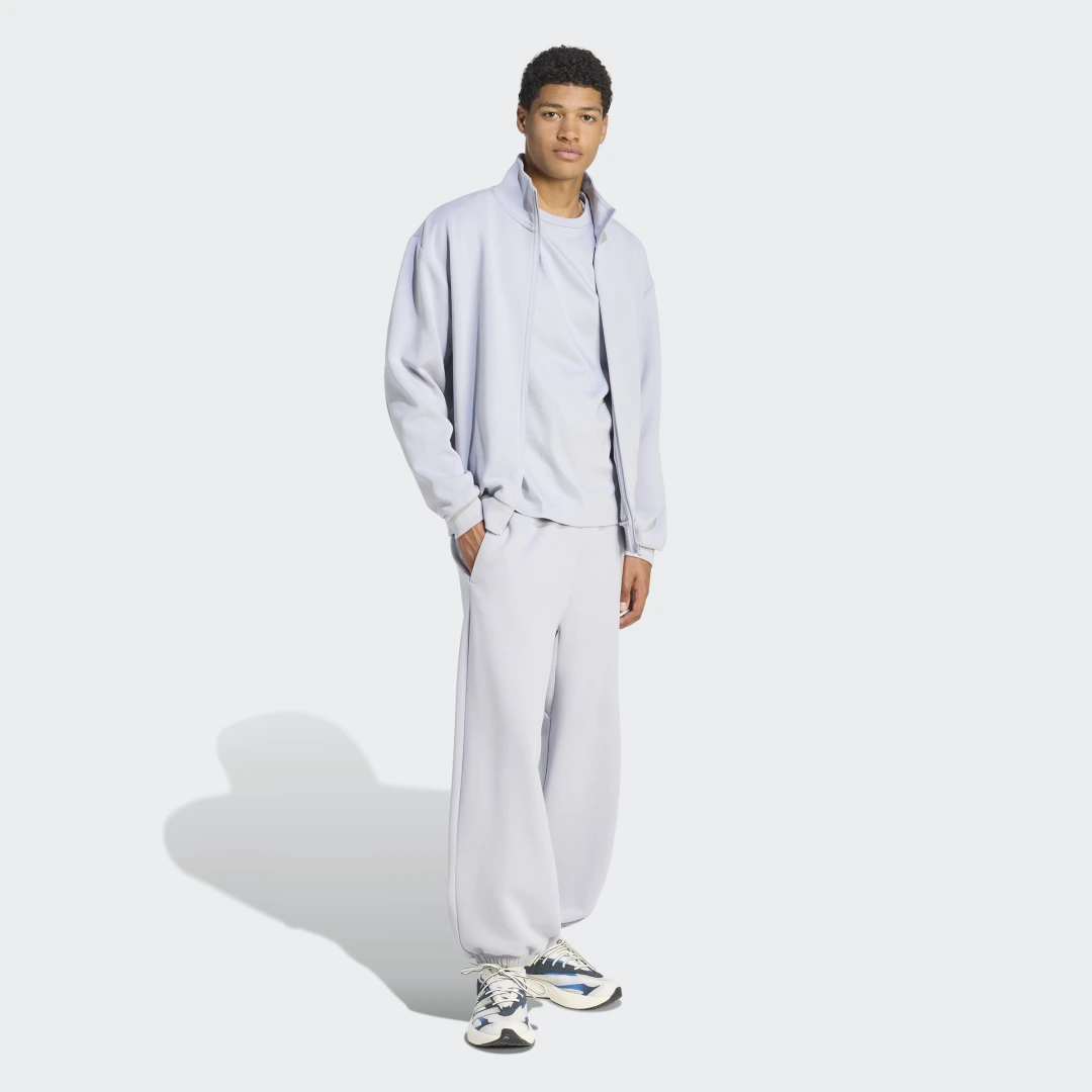 Detalle de Adidas Soft Lux, chaqueta deportiva gris