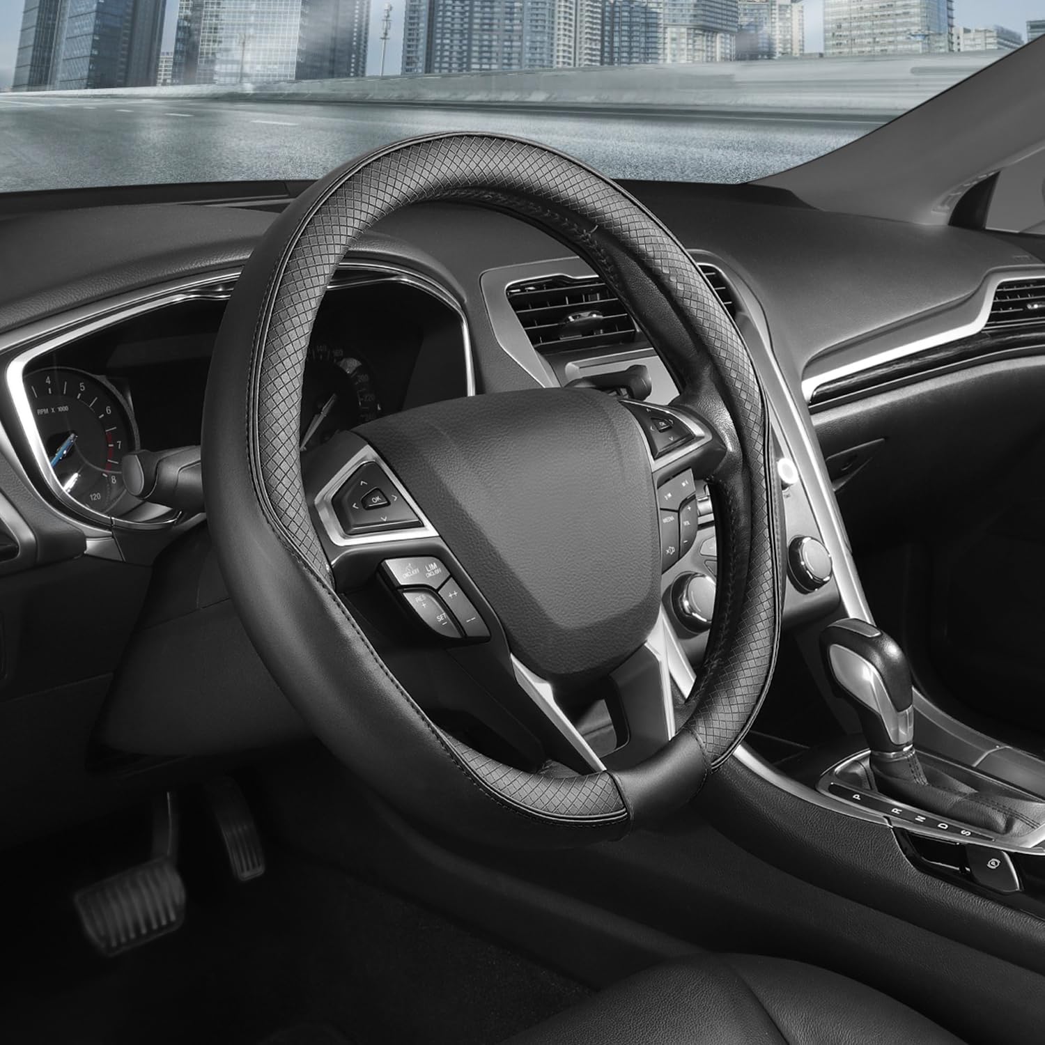 Thumbnail 3 de SEG Direct Steering Wheel Cover 37–39cm (Medium) in Black Microfiber Leather for a Non-Slip Grip