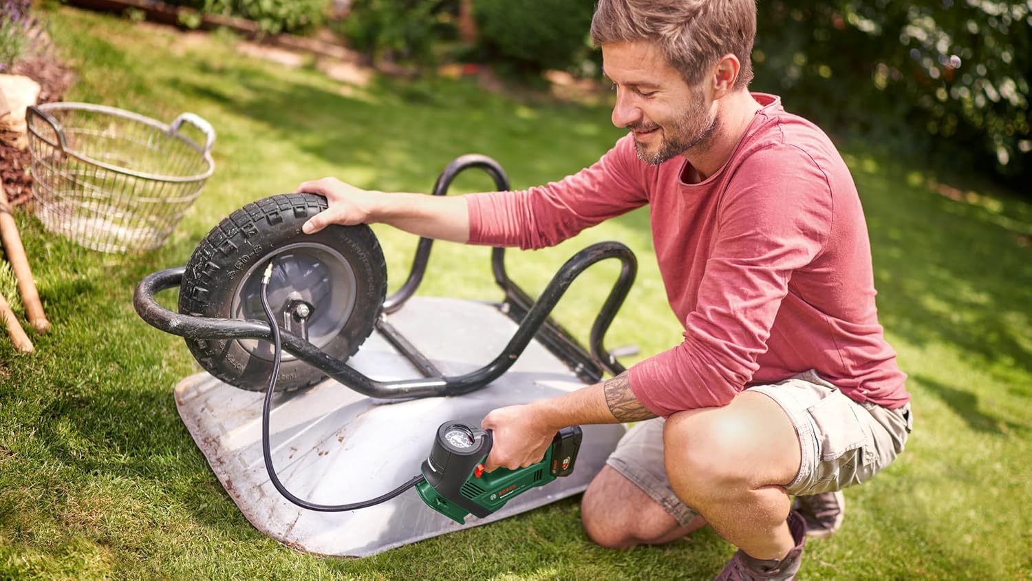 Thumbnail 3 de Bosch Home and Garden UniversalPump 0603947100 compressore d’aria elettrico con pompa pneumatica (18 V) fino a 10,3 bar