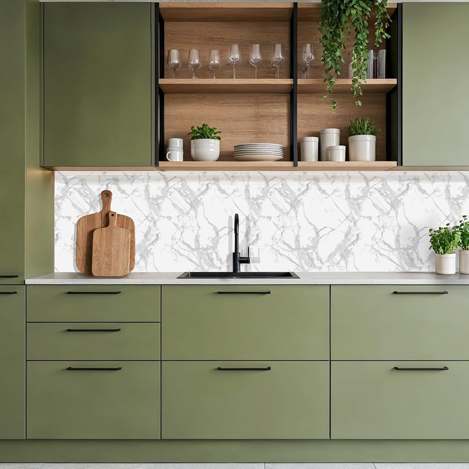Detalle 1 de KitchenYeah zelfklevende keukenwandplaat 60 x 300 cm in grijs marmer