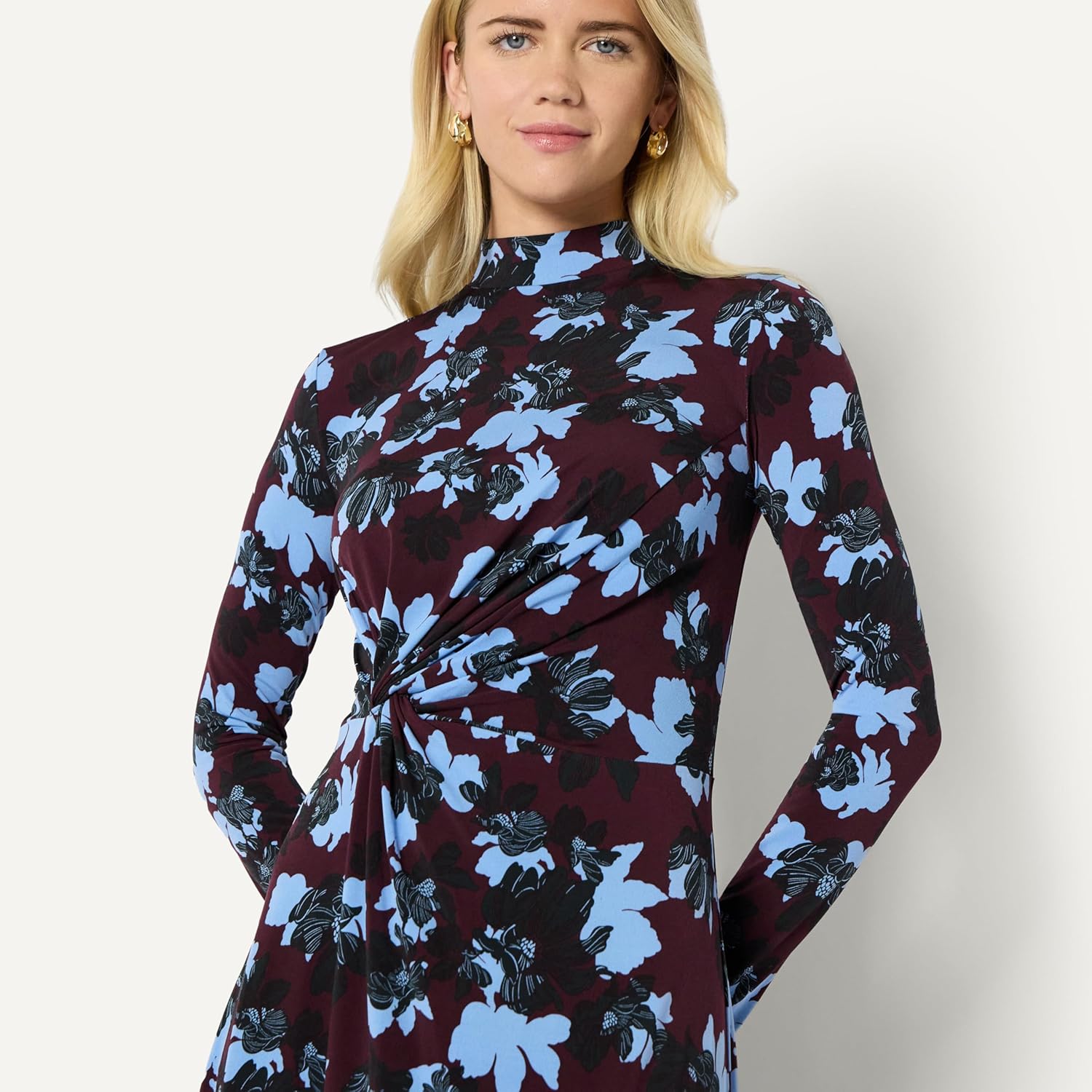 Thumbnail 3 de Amazon Essentials Women’s Fit and Flare Long-Sleeved Short Maxi Dress