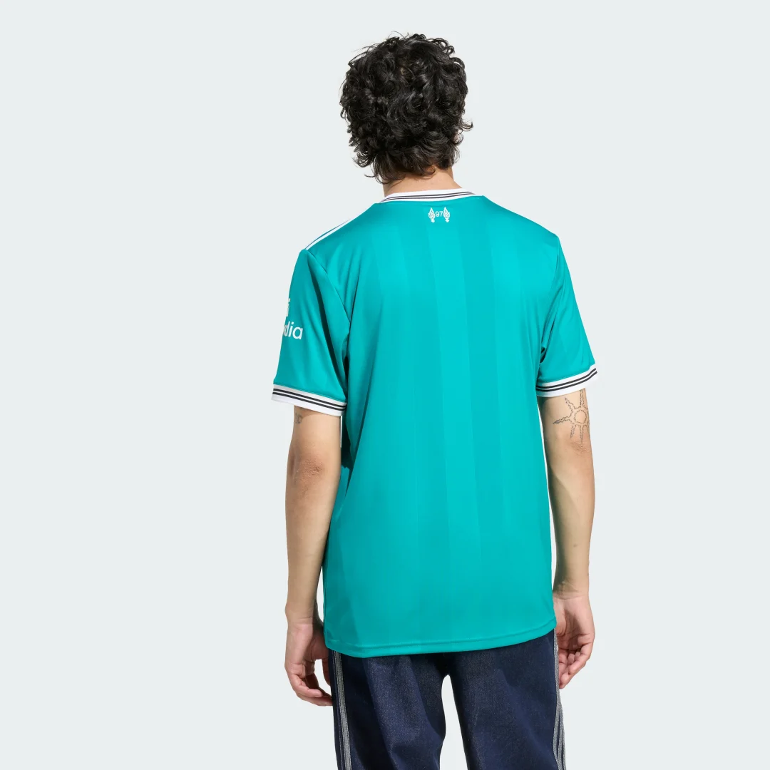 Detalle de Camiseta tercera equipación Liverpool FC 25/26 de Adidas