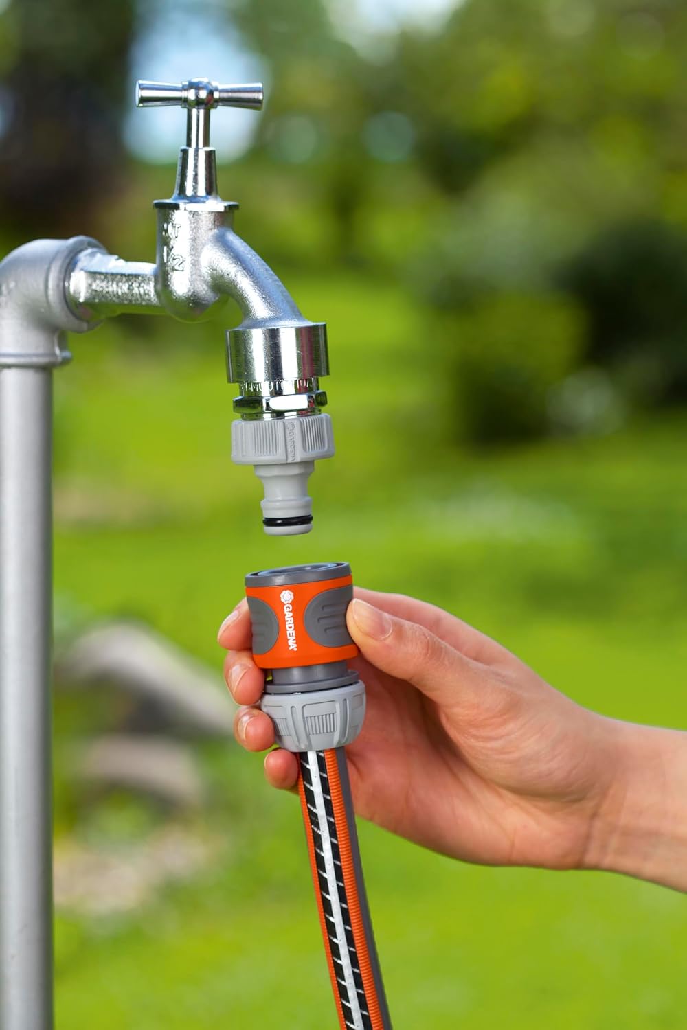 Detalle de GARDENA Hose Connector Set for 13 mm (1/2 inch) & 15 mm (5/8 inch) – Original system connectors with water stop