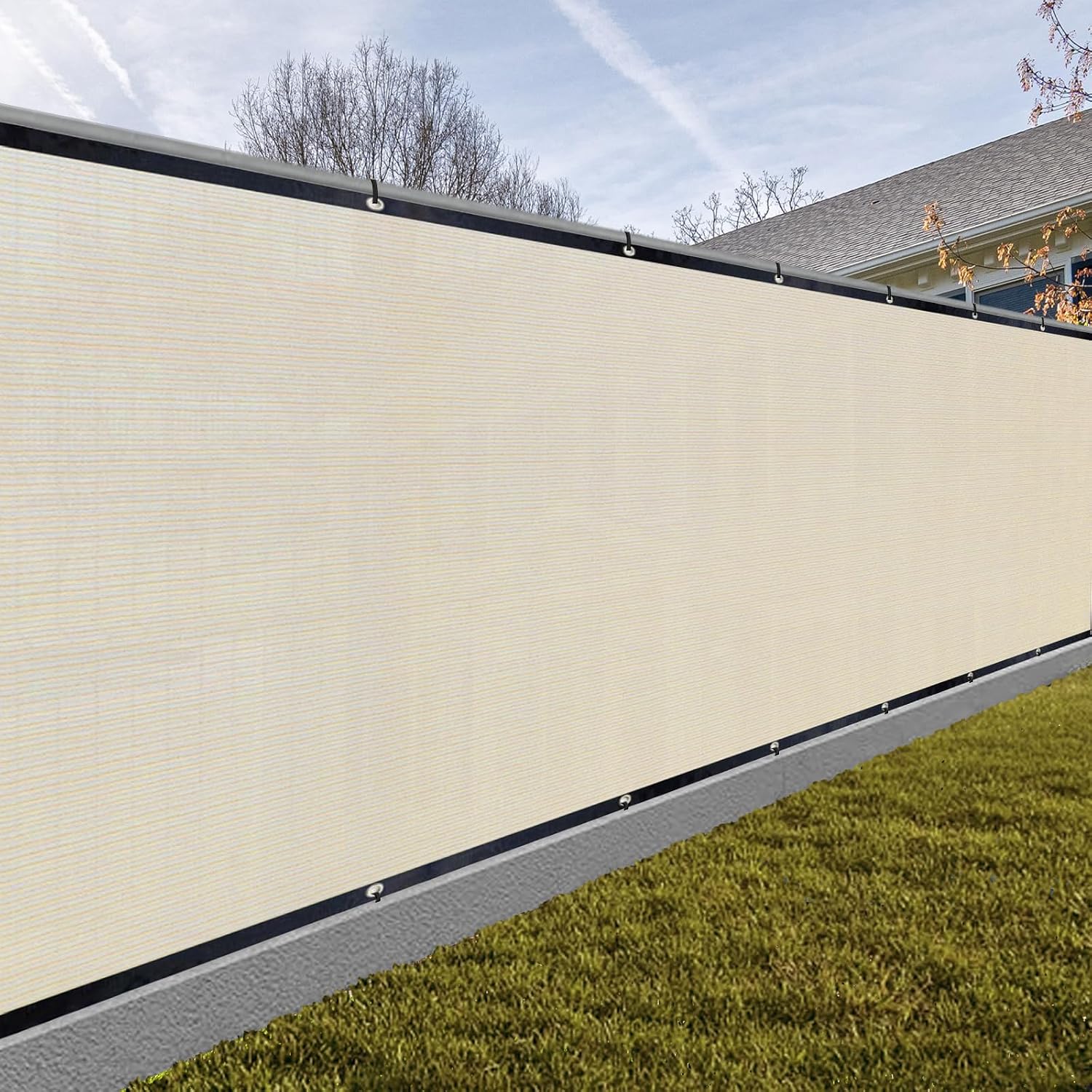 Detalle de Sunny Guard Privacy Mesh for Fence 6' x 50' in Cream