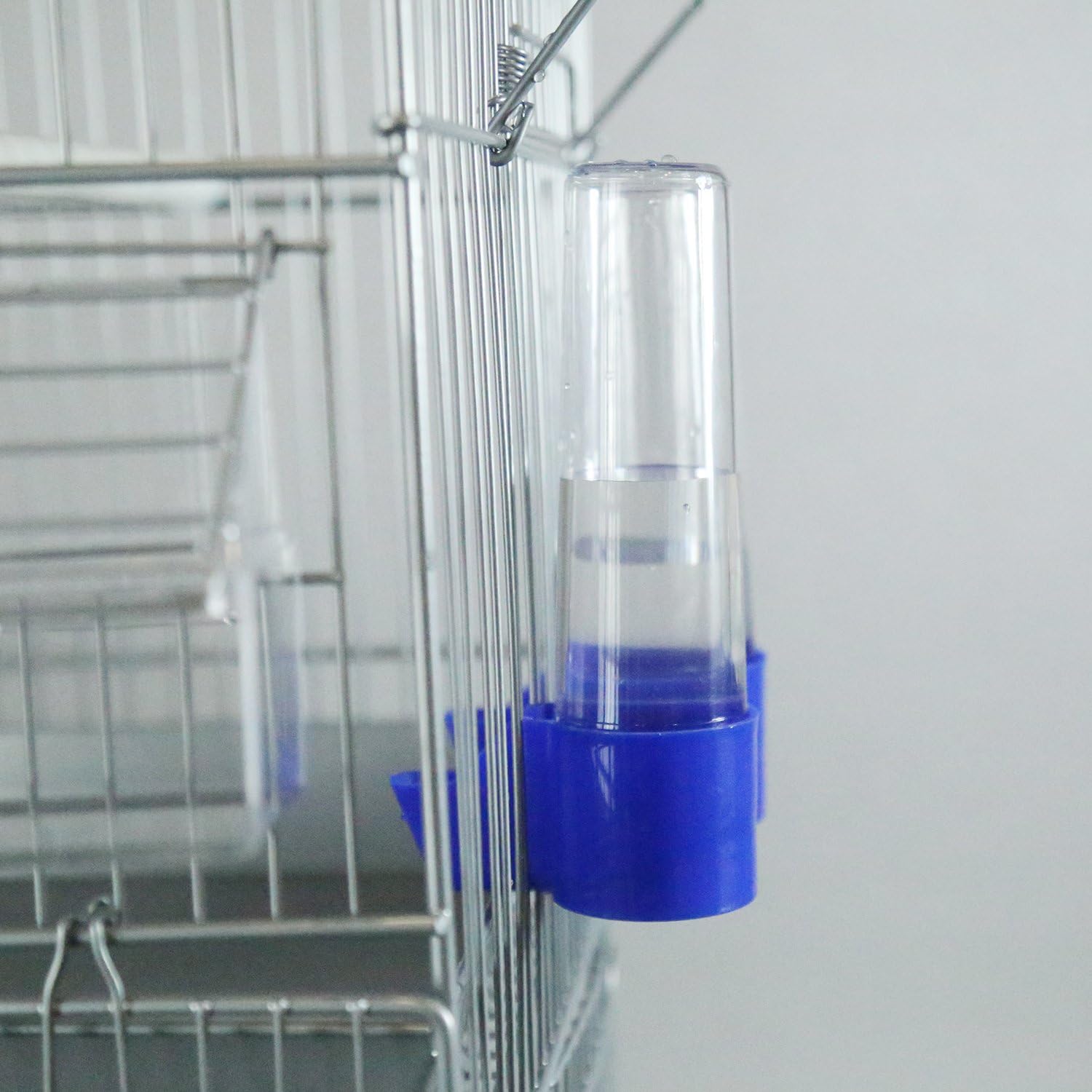 Detalle 1 de Nobleza 2x Abbeveratoio per uccelli da compagnia da 90 ml con beccuccio (adatto a canarini e parrocchetti)