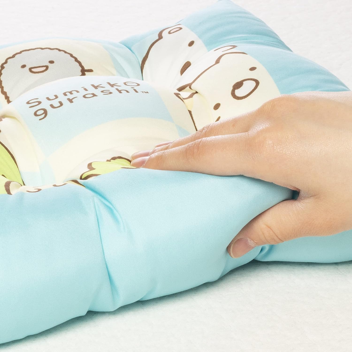 Detalle 2 de MORIPiLO すみっコぐらし 学童用クッション 30×30cm ブルー 面ファスナー付き・手洗い対応