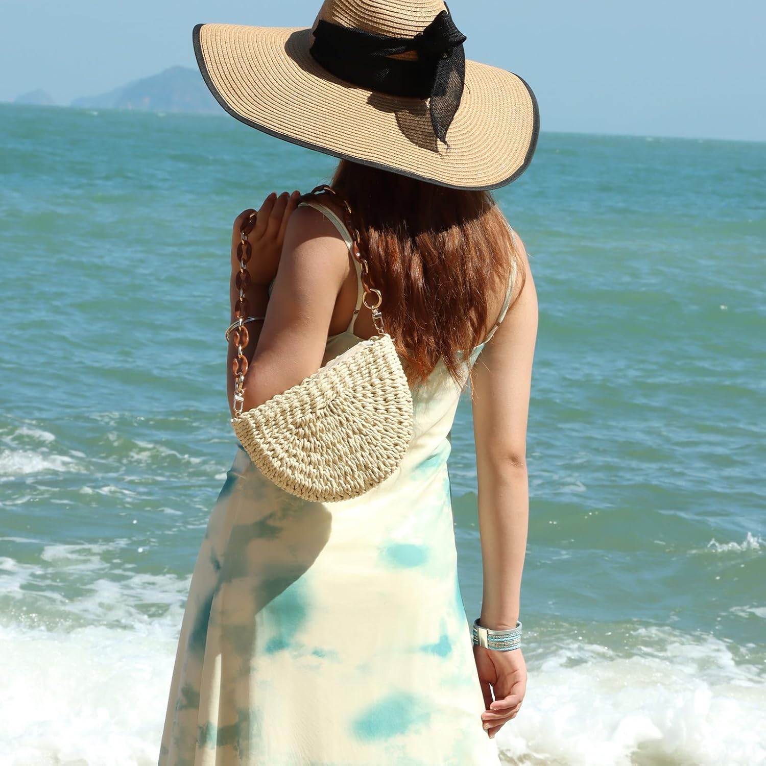 Detalle 2 de Fecialy Handmade Straw Crossbody Bag