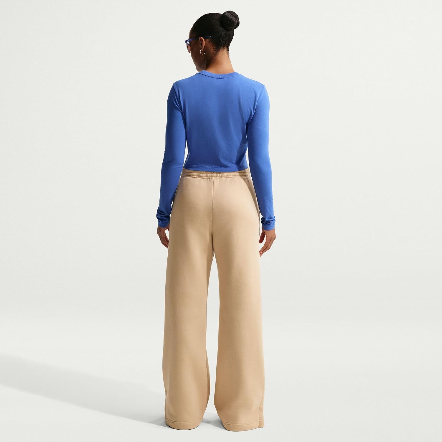 Detalle de Nike Phnx Flc Hr Pant Wide 2 IH1011-010 – damskie spodnie dresowe z wysokim stanem