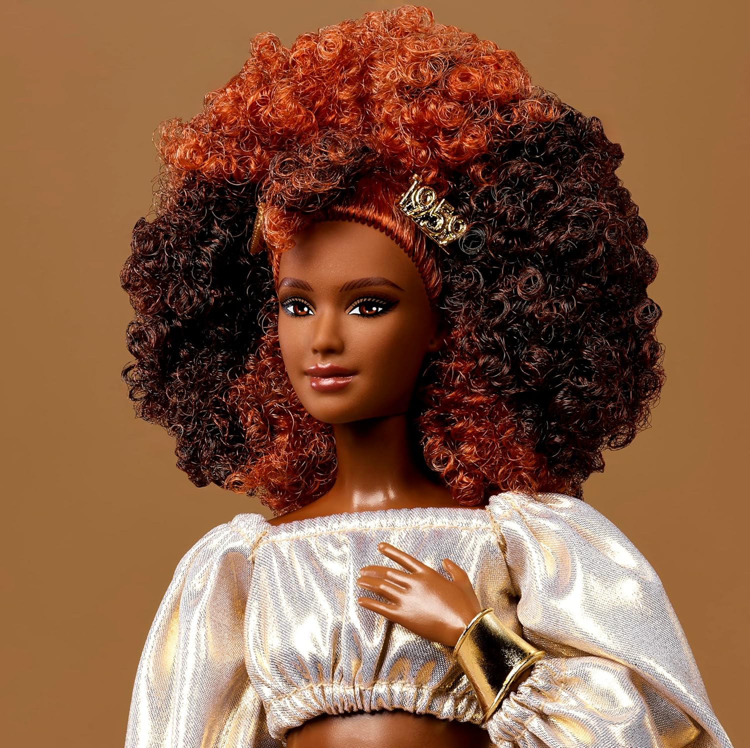 Thumbnail 3 de Barbie Basics You Create Neutral Kit 002 – Customisable Fashion Doll with Interchangeable Heads and Universal-fit Wardrobe