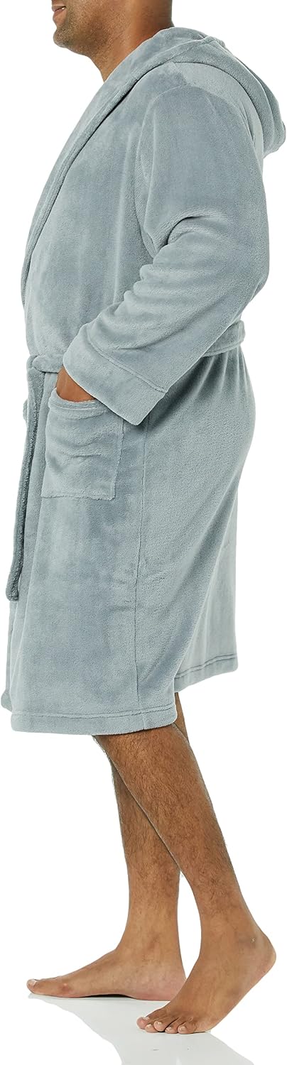 Detalle de Amazon Essentials Herren Mittellanger Bademantel Plüsch – gemütlich, lässig geschnitten