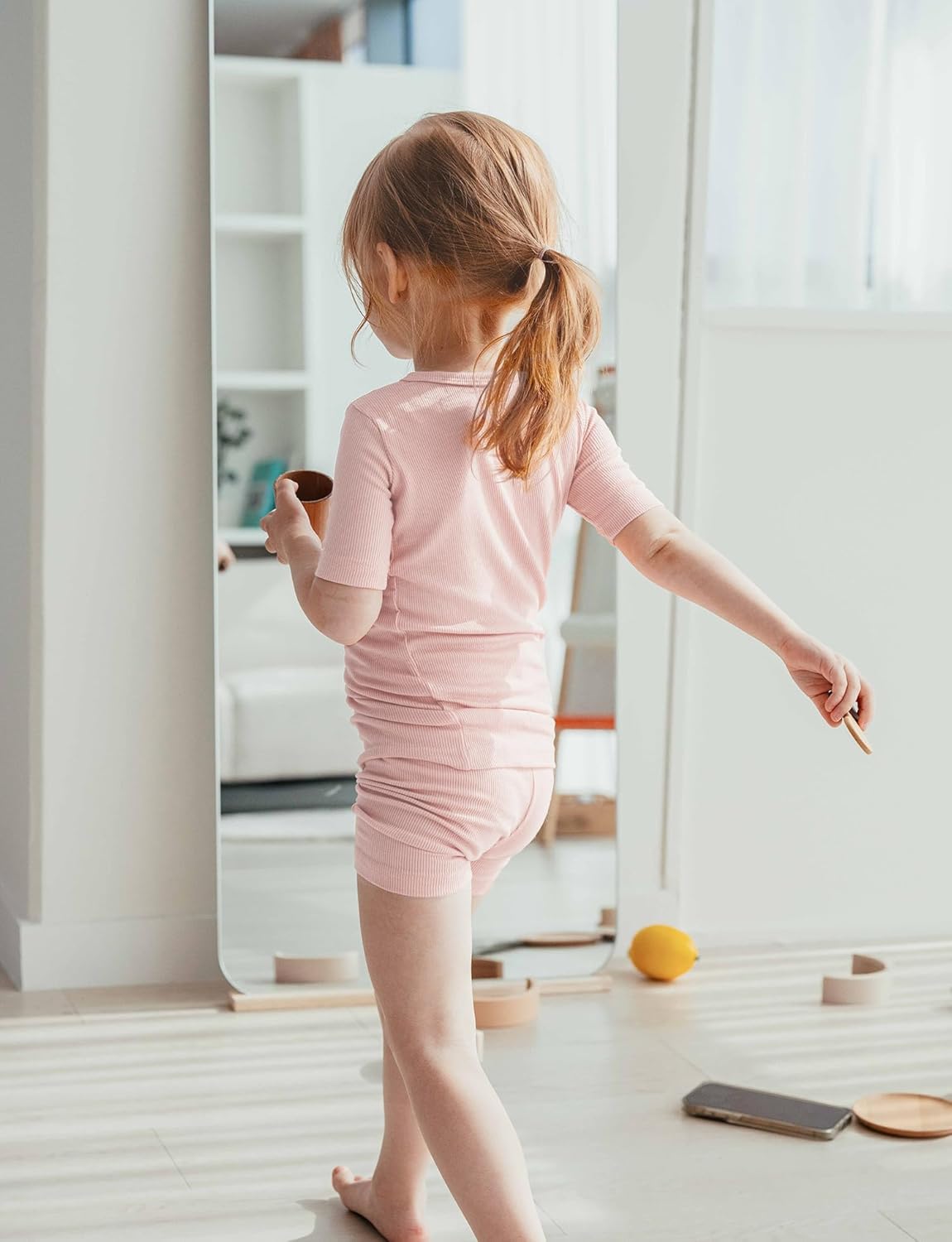 Detalle de AVAUMA Short Pajama Set for Babies and Kids: Comfy, Ribbed Knit, Everyday Sleepwear