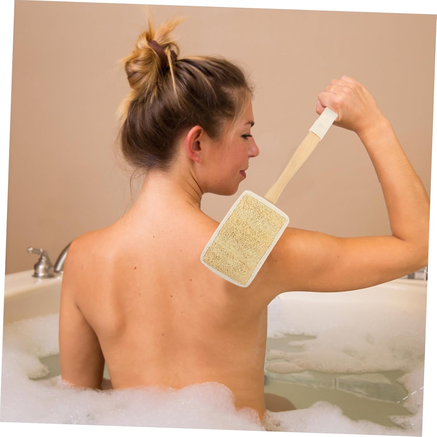 Detalle de SOPOTUTU Long Handle Loofah Back Scrubber – 16.93 inch Bath Brush with Replacement Pad