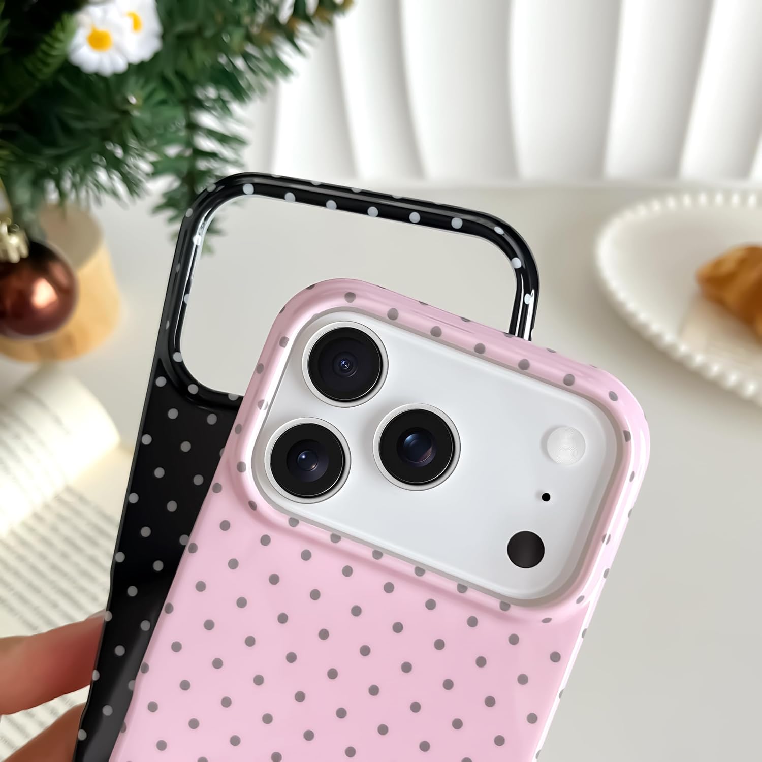 Detalle de SmoBea iPhone 17 Pro Max Case – Cute Polka Dot, Soft TPU, Slim & Shockproof