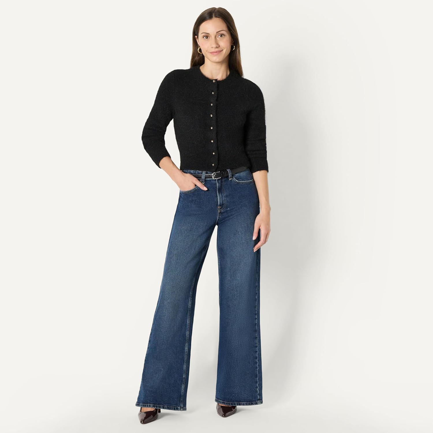 Thumbnail 4 de Amazon Essentials Women’s Regular-Fit Faux Mohair Button-Down Cardigan