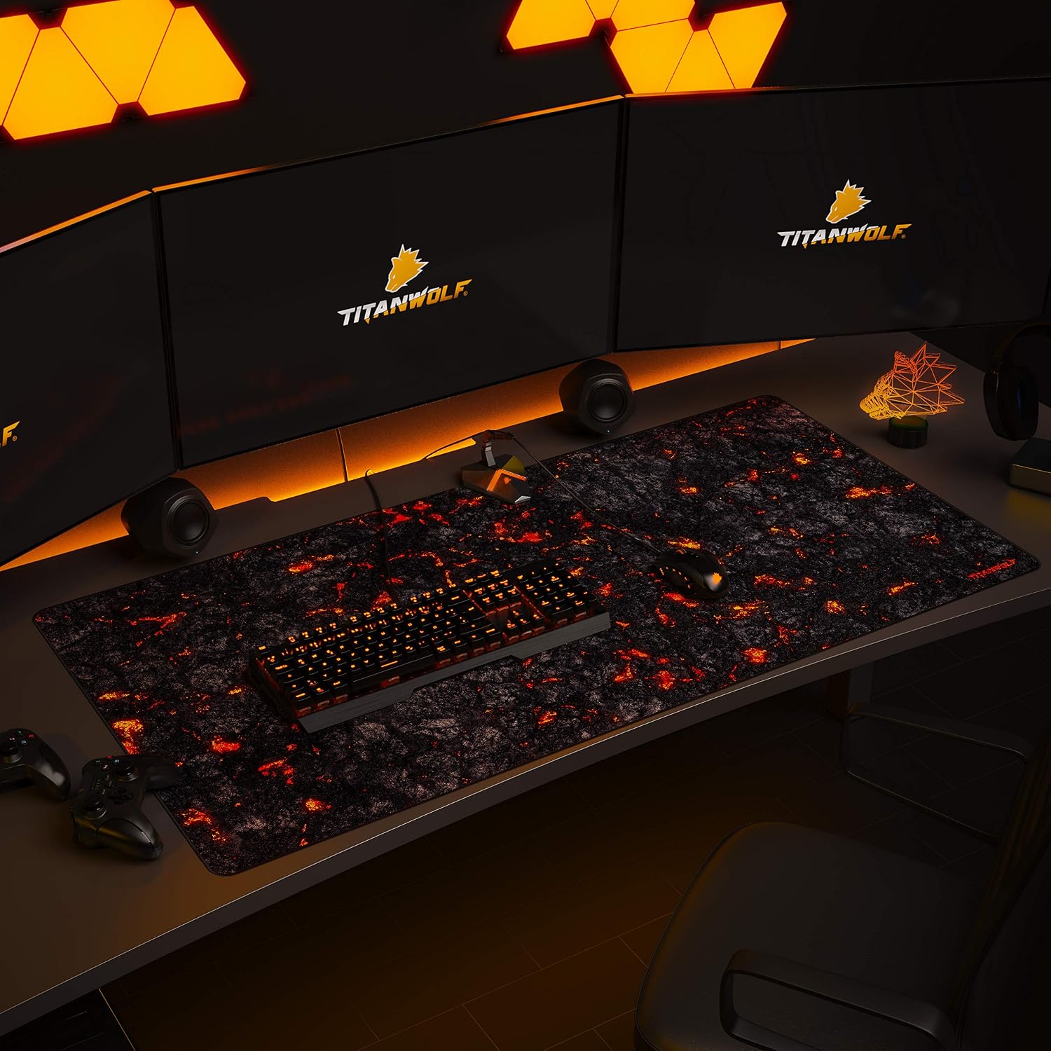 Detalle 2 de TITANWOLF Extra Large Gaming Mouse Mat 1200x600mm (XXL/XXXl) – Oversize desk pad with non-slip rubber base
