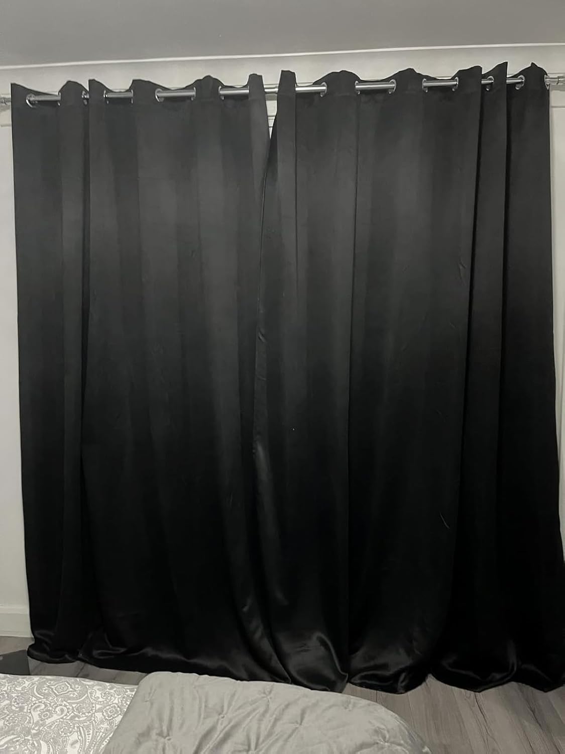 Thumbnail 3 de Thermal Insulated Blackout Ring Top Eyelet Curtains (Black, 66 x 54 Inches) — 2 Panels