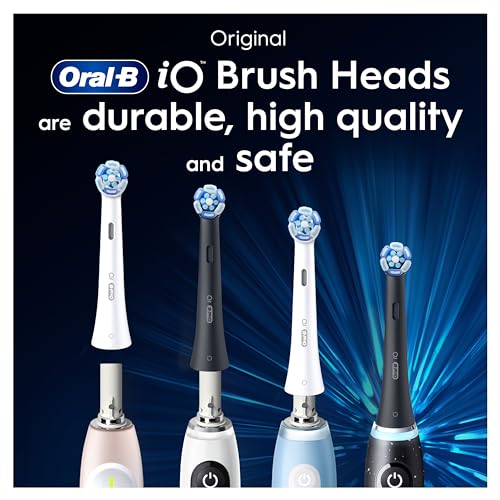 Thumbnail 6 de Oral-B iO Ultimate Clean Toothbrush Head — Twisted & Angled Bristles, Pack of 4 (White)
