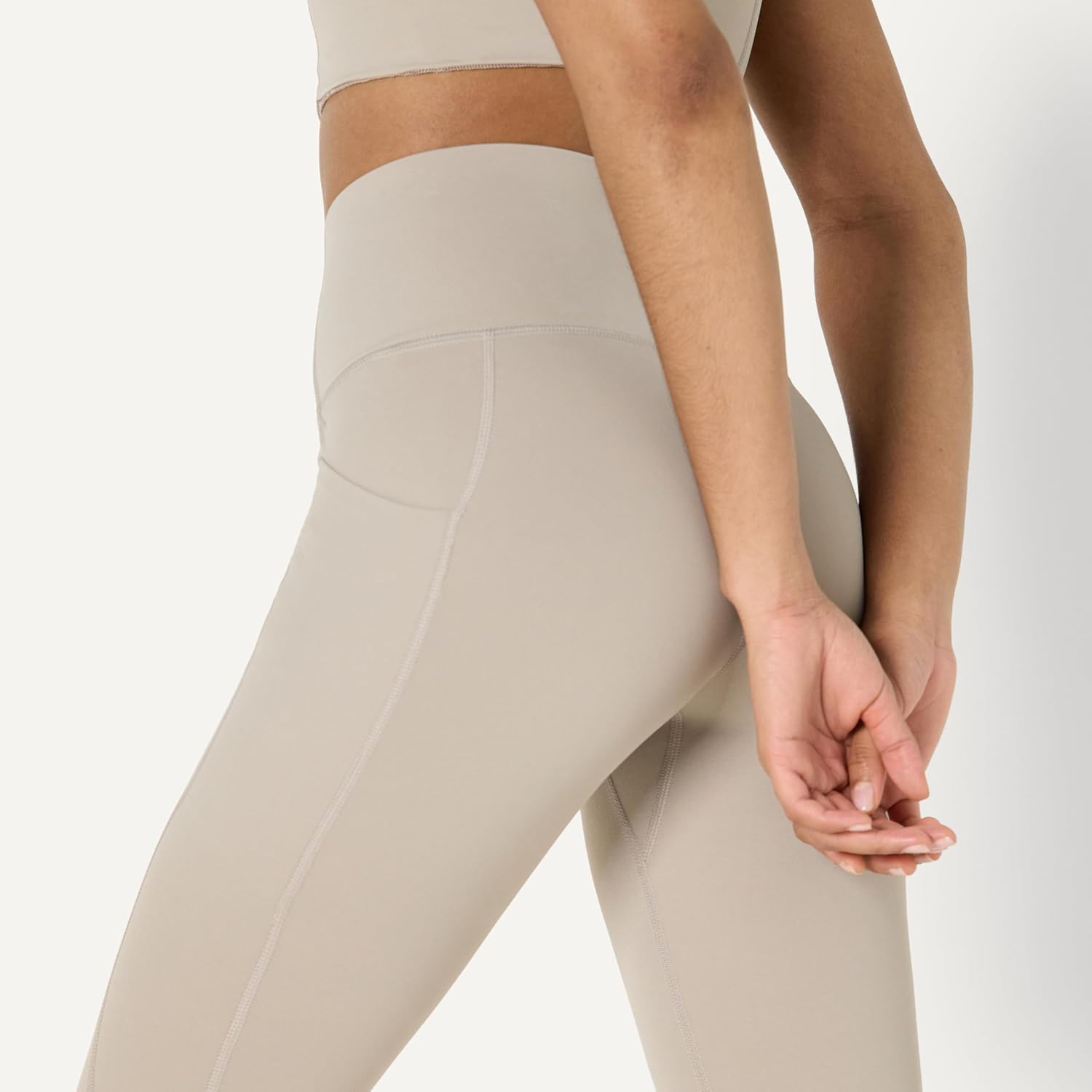 Detalle de Amazon Essentials Women's Active FormFlex Buttery Soft High Waist 19" Inseam Capri Yoga Workout Leggings