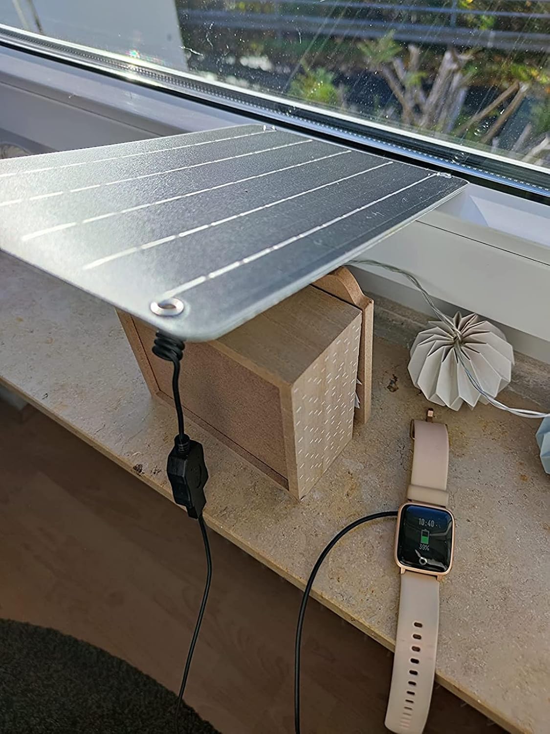 Thumbnail 4 de FlexSolar USB Solar Panel 6W 5V Portable Charger — Waterproof, Lightweight and Durable