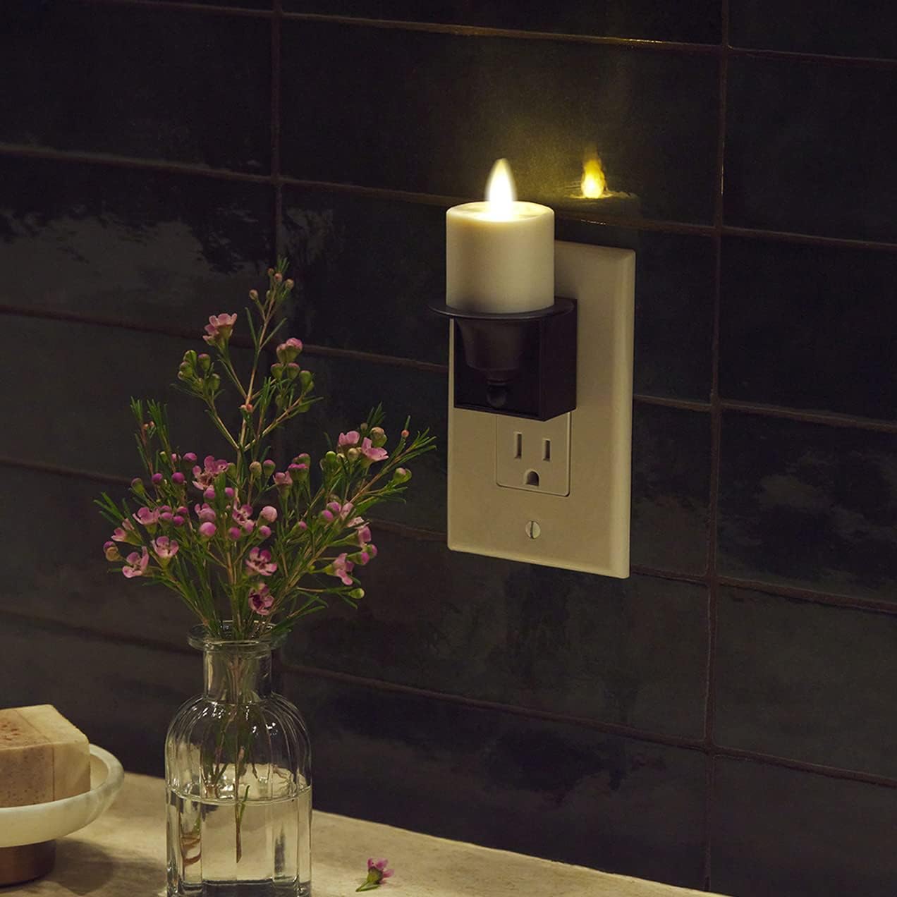 Thumbnail 6 de Luminara 997375 Flameless Candle Nightlight with Dusk-to-Dawn Sensor