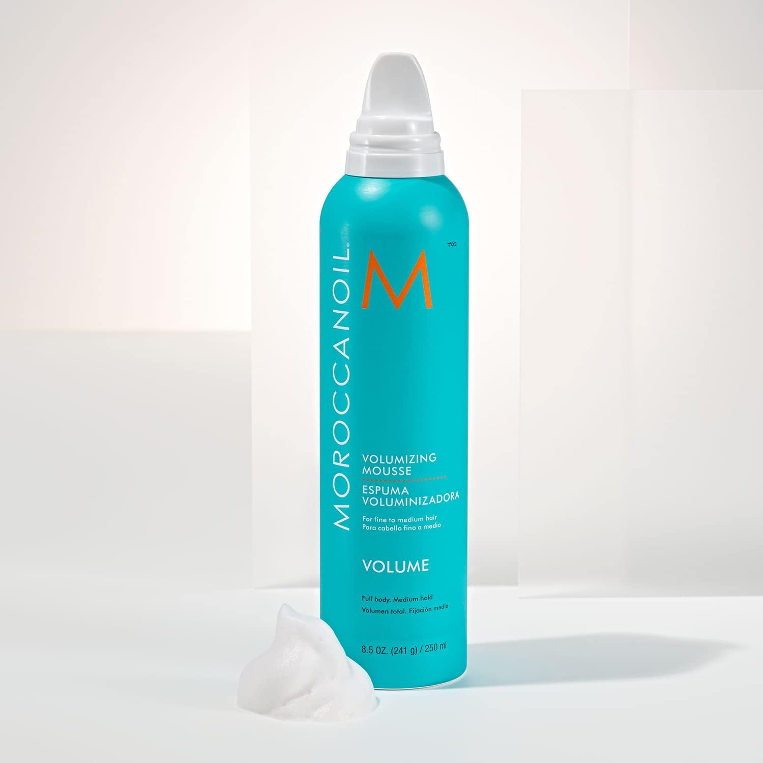 Thumbnail 2 de Moroccanoil Volumizing Mousse (Full Body) Medium Hold, 250ml – weightless body for dry hair