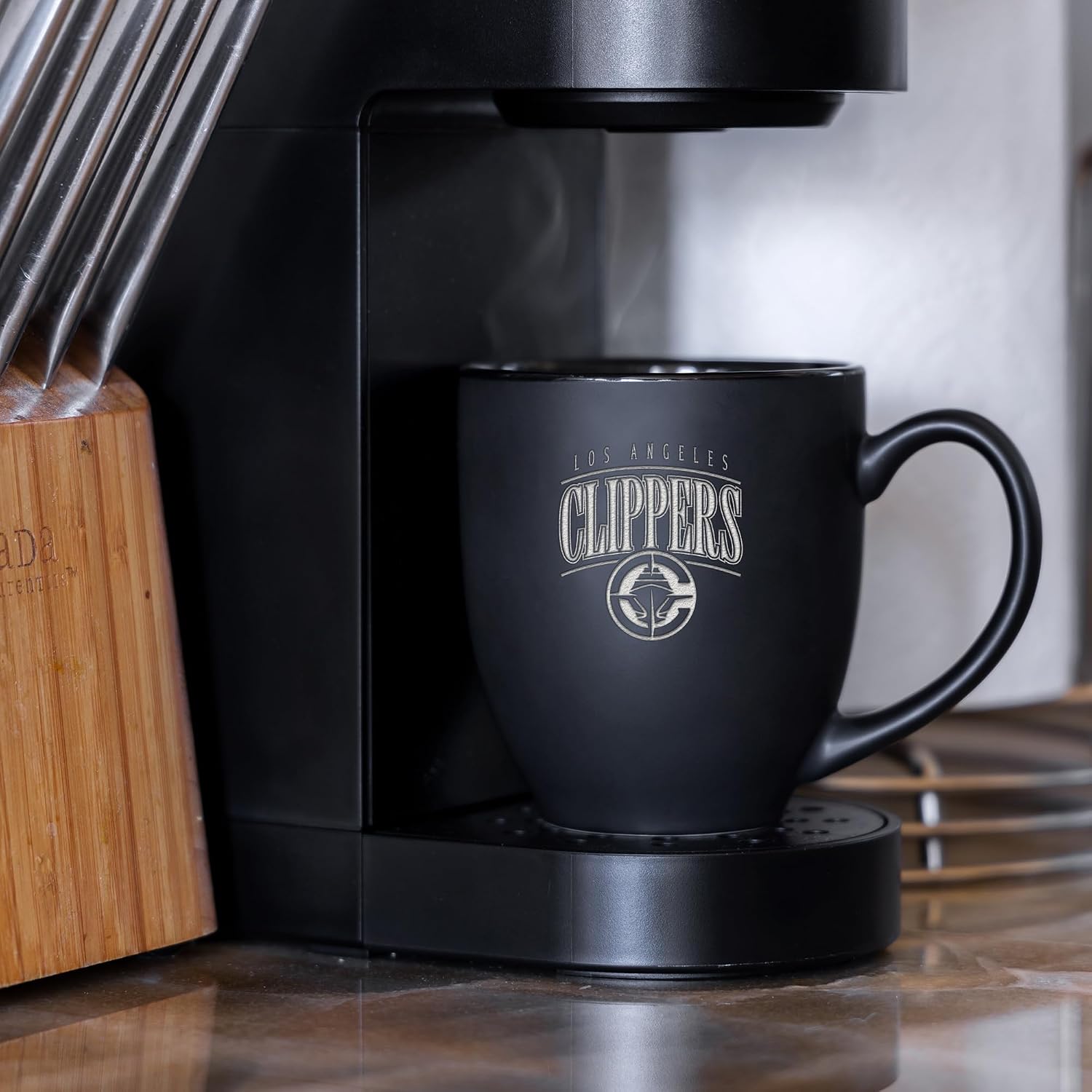 Detalle de Rico Industries NBA Basketball 15oz Matte Black Ceramic Bistro Mug (Hot or Cold) – Dishwasher & Microwave Safe