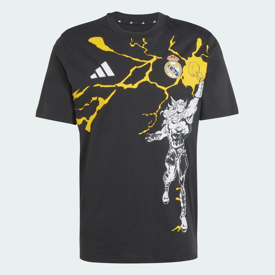 Detalle 2 de Camiseta adidas Real Madrid Avengers – Negro, estilo oficial para fans y uso casual