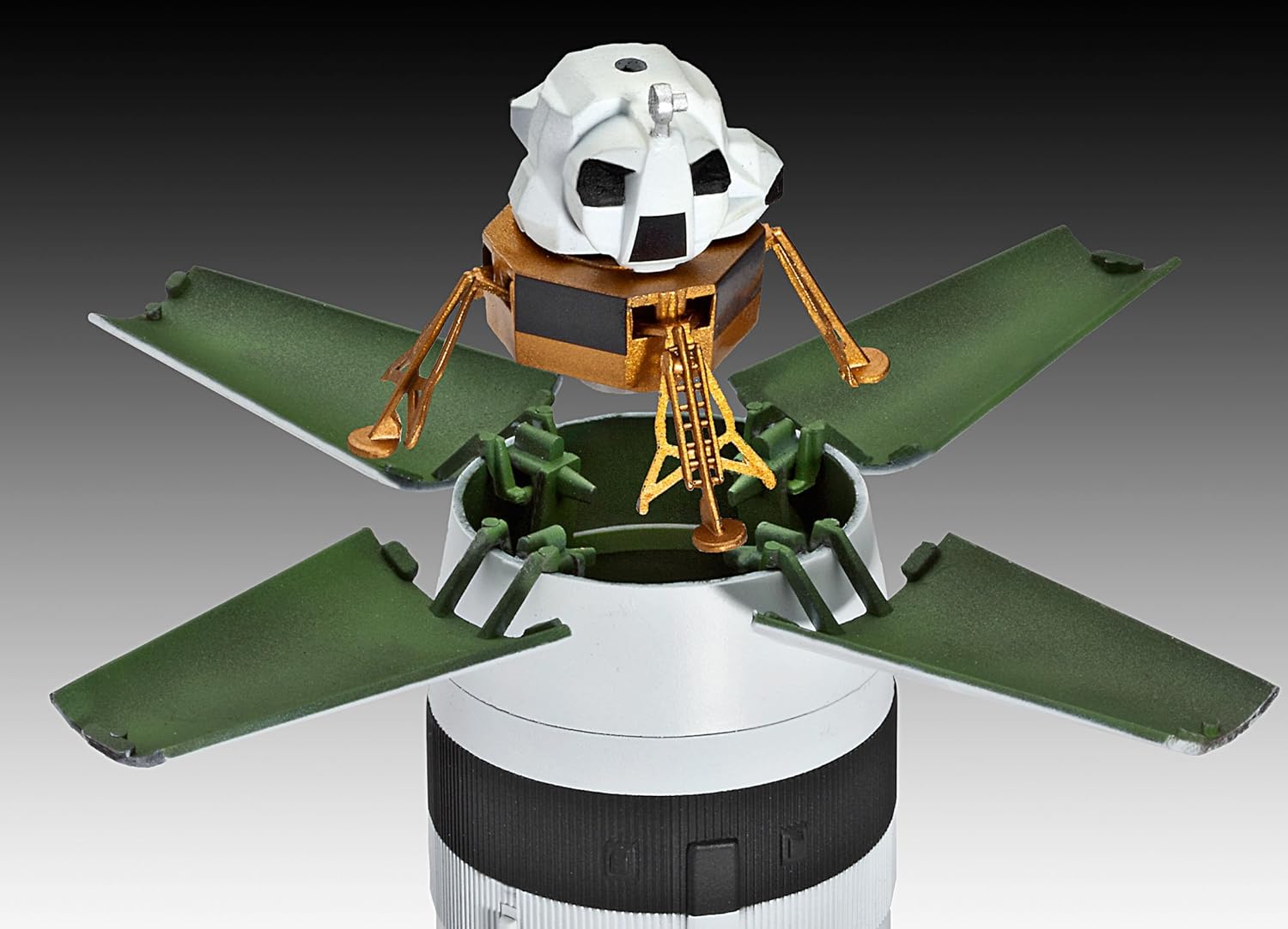 Thumbnail 3 de Revell 04909 Maquette Saturn V – Kit plastique à monter et peindre (82 pièces, longueur une fois assemblé 76,2 cm)