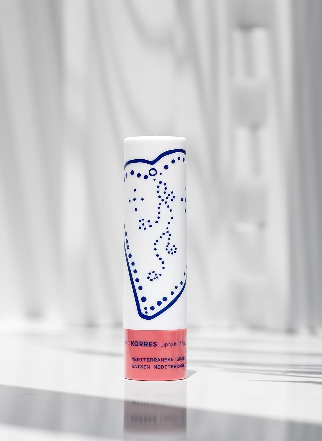 Thumbnail 2 de Korres Mediterranean Grape Lip Balm - Tinted Neutral Purple