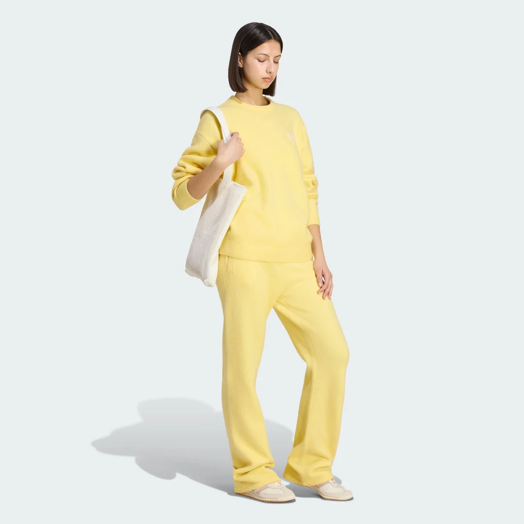 Detalle de Pantalón de punto adidas Originals Athletic Dept – Amarillo