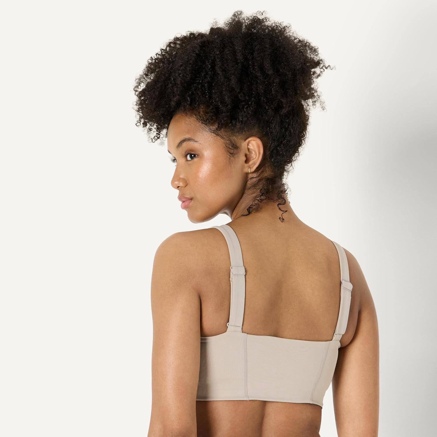 Detalle de Amazon Essentials Damen Active FormFlex Buttery Soft Bandeau-Sport-BH mit verstellbaren Trägern (A–C) – leichter Halt