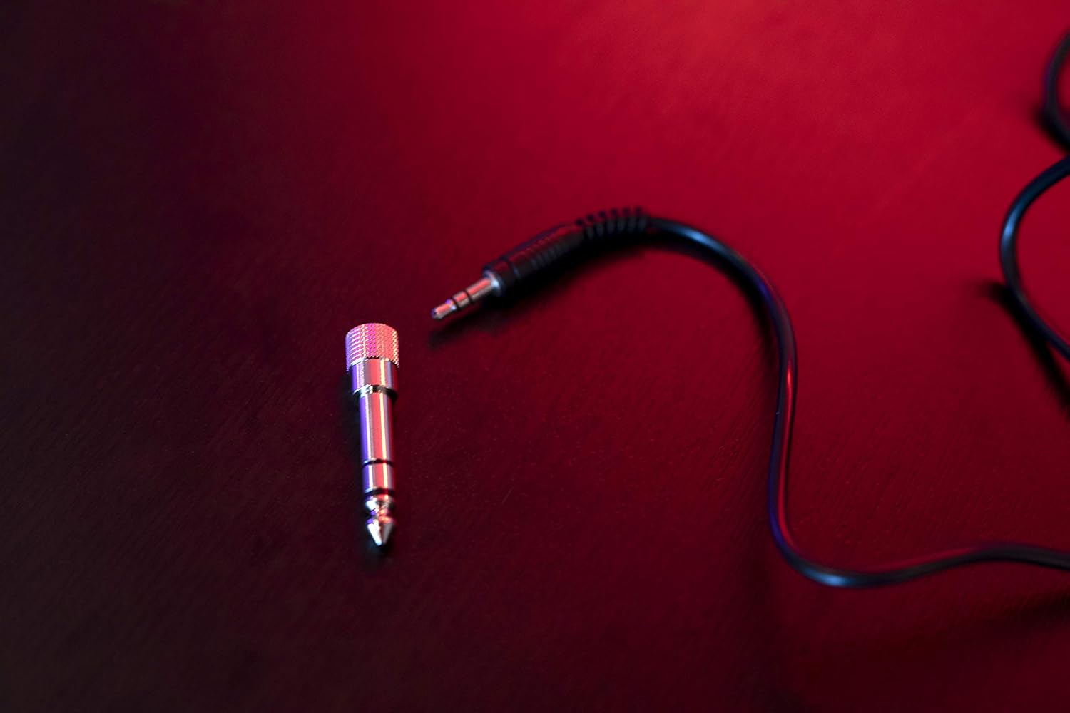 Detalle de Numark HF125: Auriculares DJ Cerrados para monitorización precisa