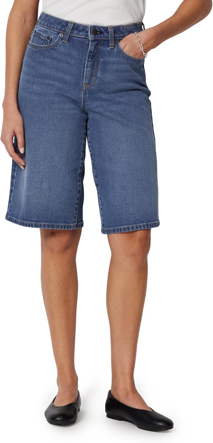 Thumbnail 6 de Amazon Essentials Women's Relaxed-Fit Mid-Rise Denim Bermuda Shorts