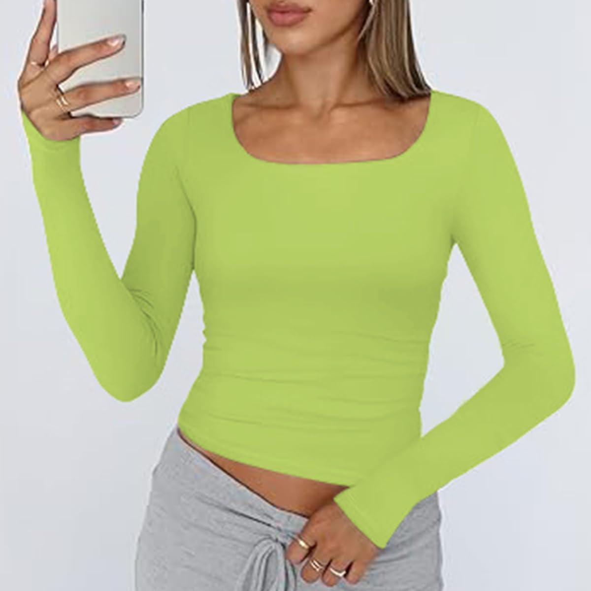 Detalle 2 de Women’s long-sleeved basic slim-fit cropped top (Y2K-inspired) for casual streetwear