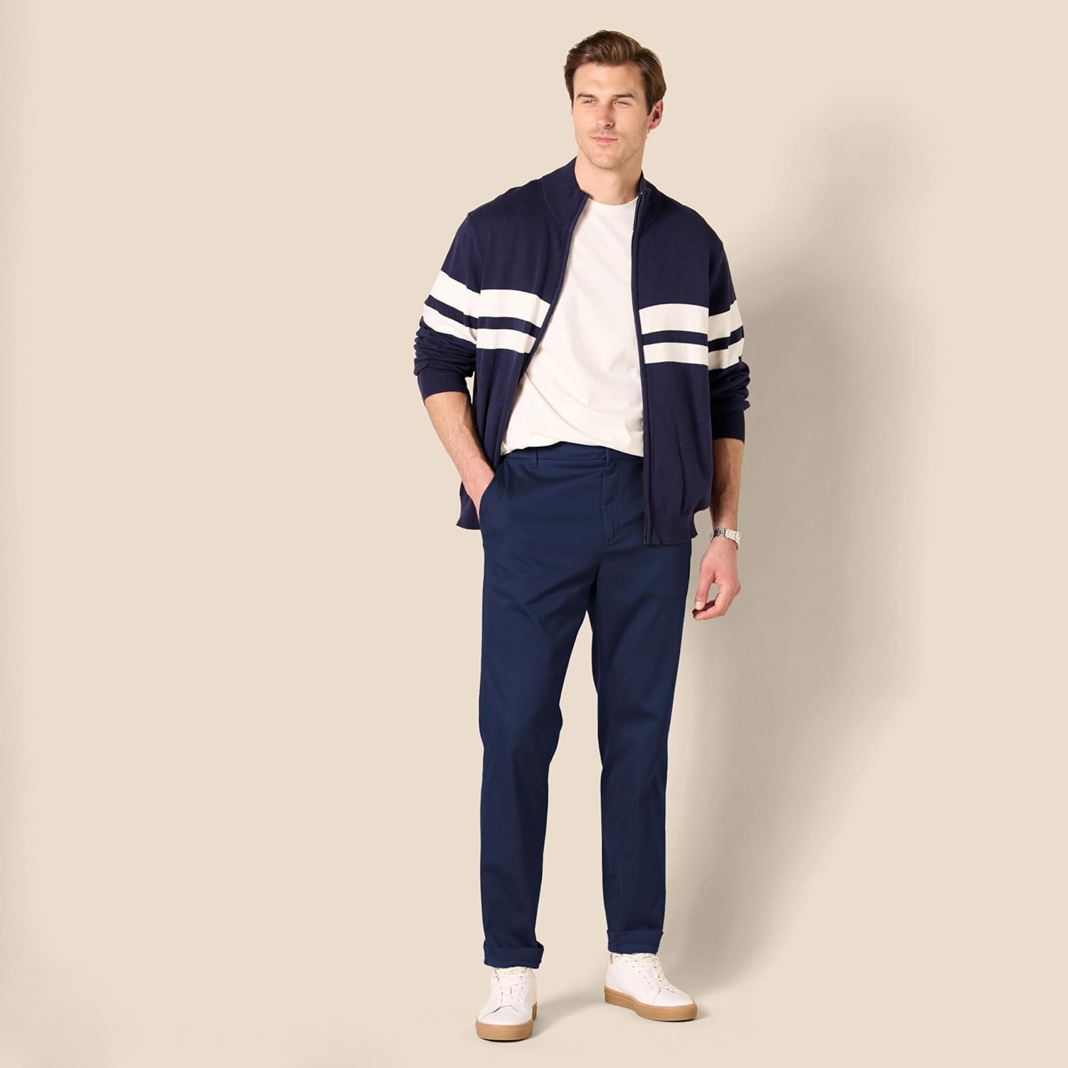 Thumbnail 5 de Amazon Essentials Men’s Slim-Fit Wrinkle-Resistant Flat-Front Stretch Chino Trousers
